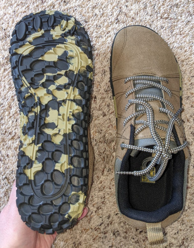 Barefoot hiking trail running - barefoot,